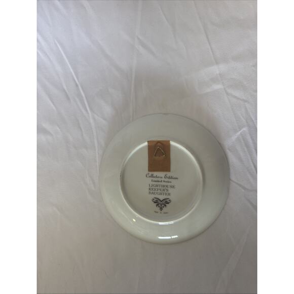 Norman Rockwell Plate "The Lighthouse Keepers Daughter" - Picture 2 of 2